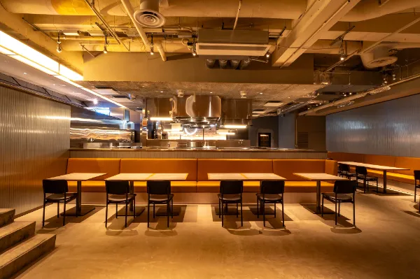reDine 新宿の店舗外観