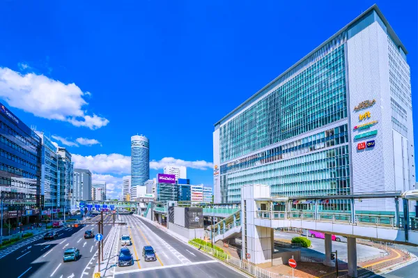 新横浜駅エリアの店舗外観